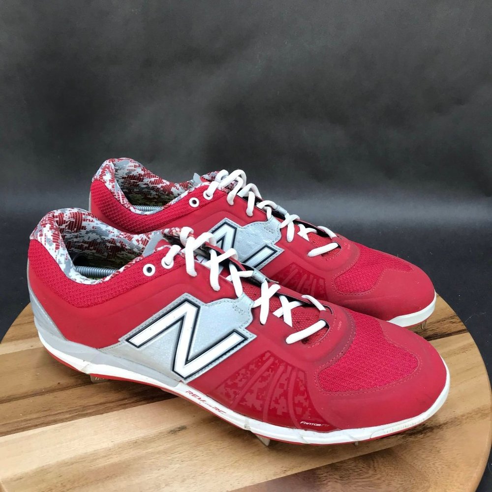 New Balance Rev Lite Red White Metal Baseball Cleats Low Top Lace Up Mens‎ 16 2E